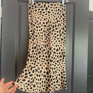 Réalisation par Naomi Cheetah Midi Skirt